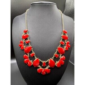 White House Black Market Teardrop Necklace